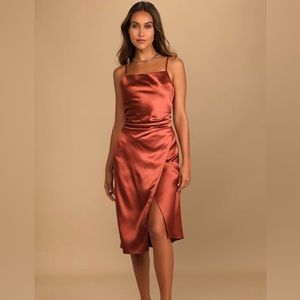 Lulu’s Hollywood Bronze Midi Dress